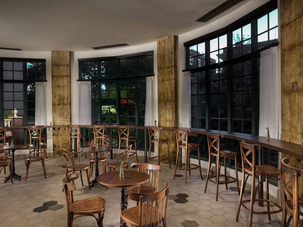 Hotel Valencia Riverwalk 4*