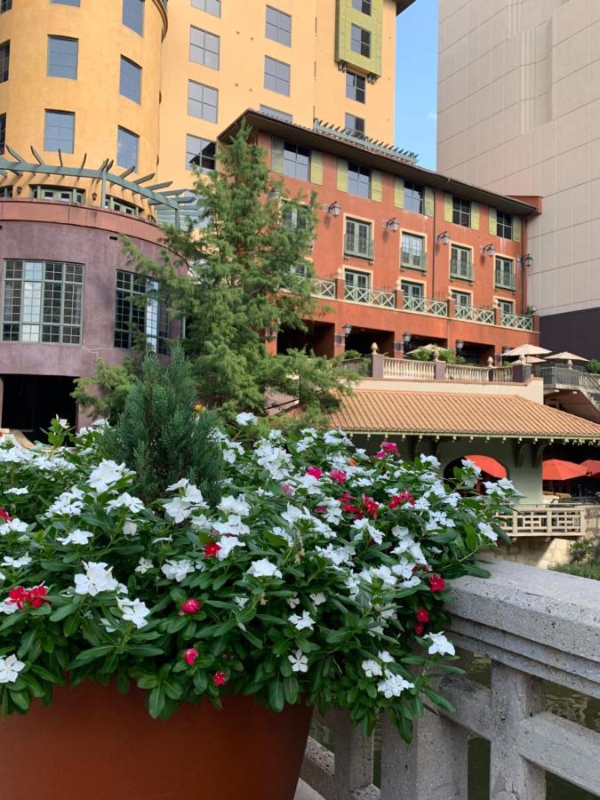 Valencia Riverwalk Hotel San Antonio